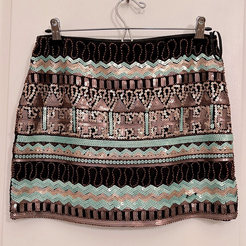 F21 sequenced skirt